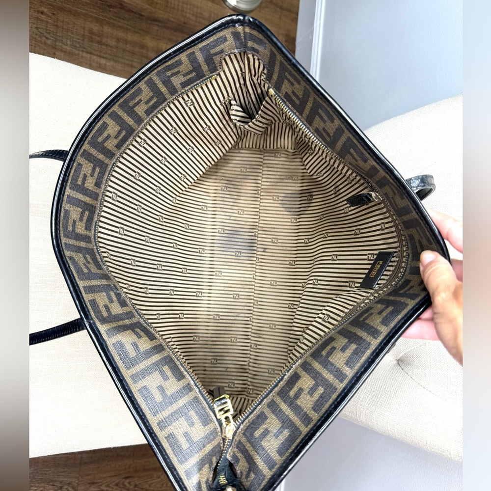 Authentic FENDI Zucca tote bag - Picture 14 of 16
